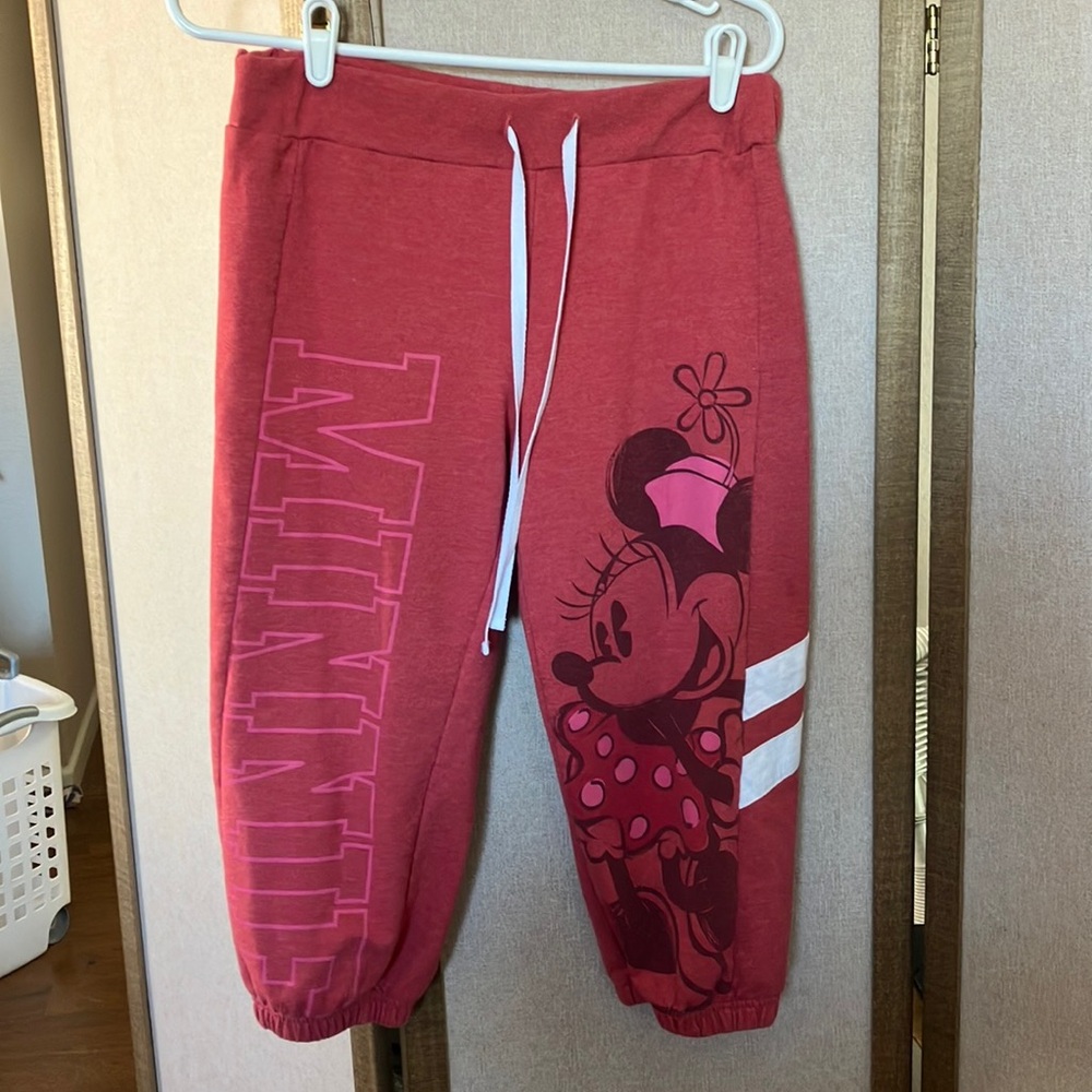 FINAL MARKDOWN Disney capri joggers with Minnie Mouse medium